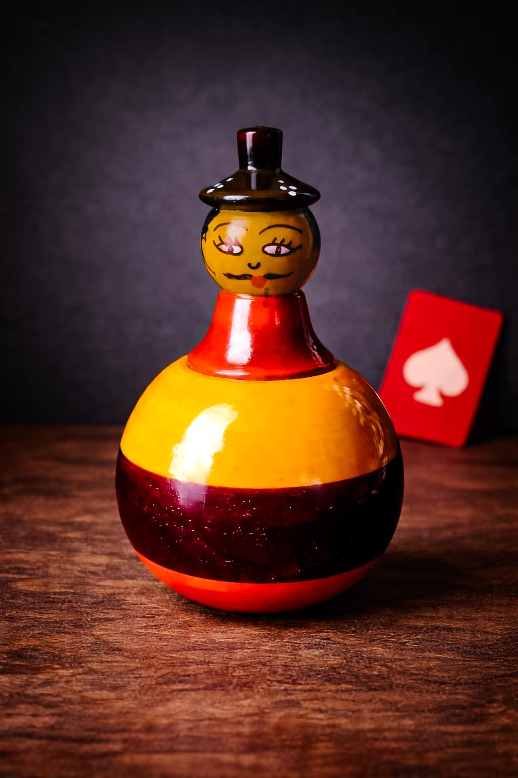 Top-Hat Trickster (Yellow & Maroon)